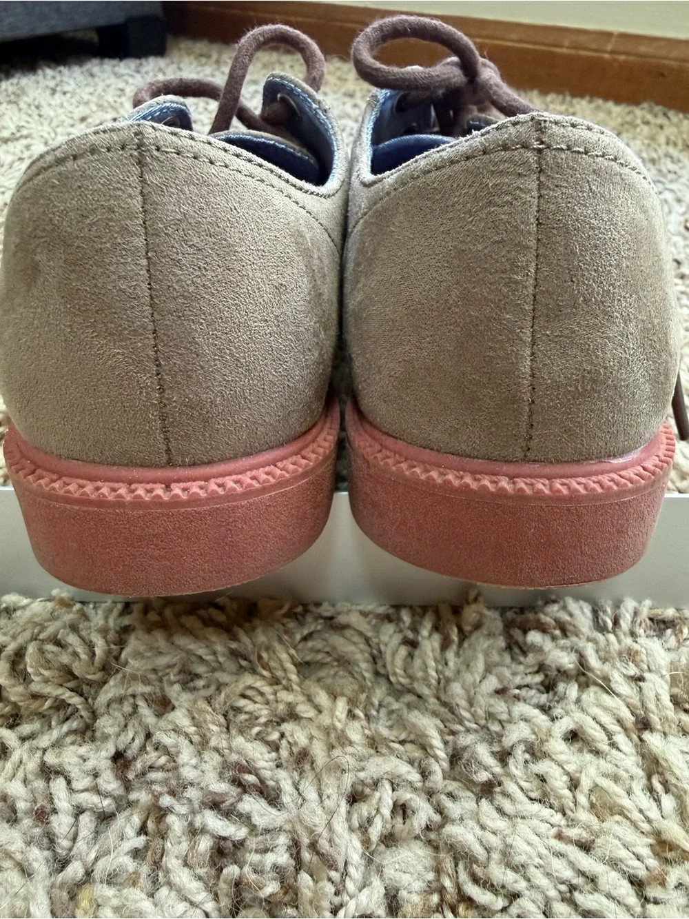 Tommy Hilfiger Taupe faux Suede dress Shoes-boys size 1 (EUC)
